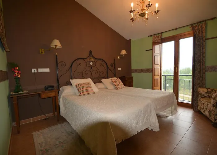 Hotel Rural 4 Estrellas Remanso Del Río Razón