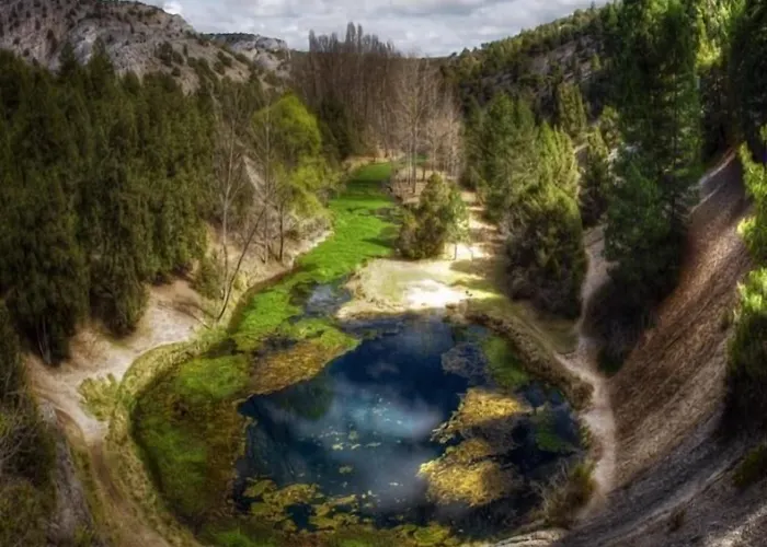 Rural 4 Estrellas Remanso Del Río Razón 4*